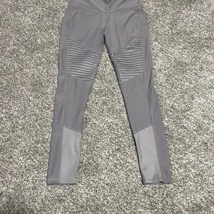 Layer 8 Layer Light Violet Leggings